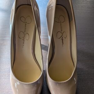 Jessica Simpson Women's Nude Pumps